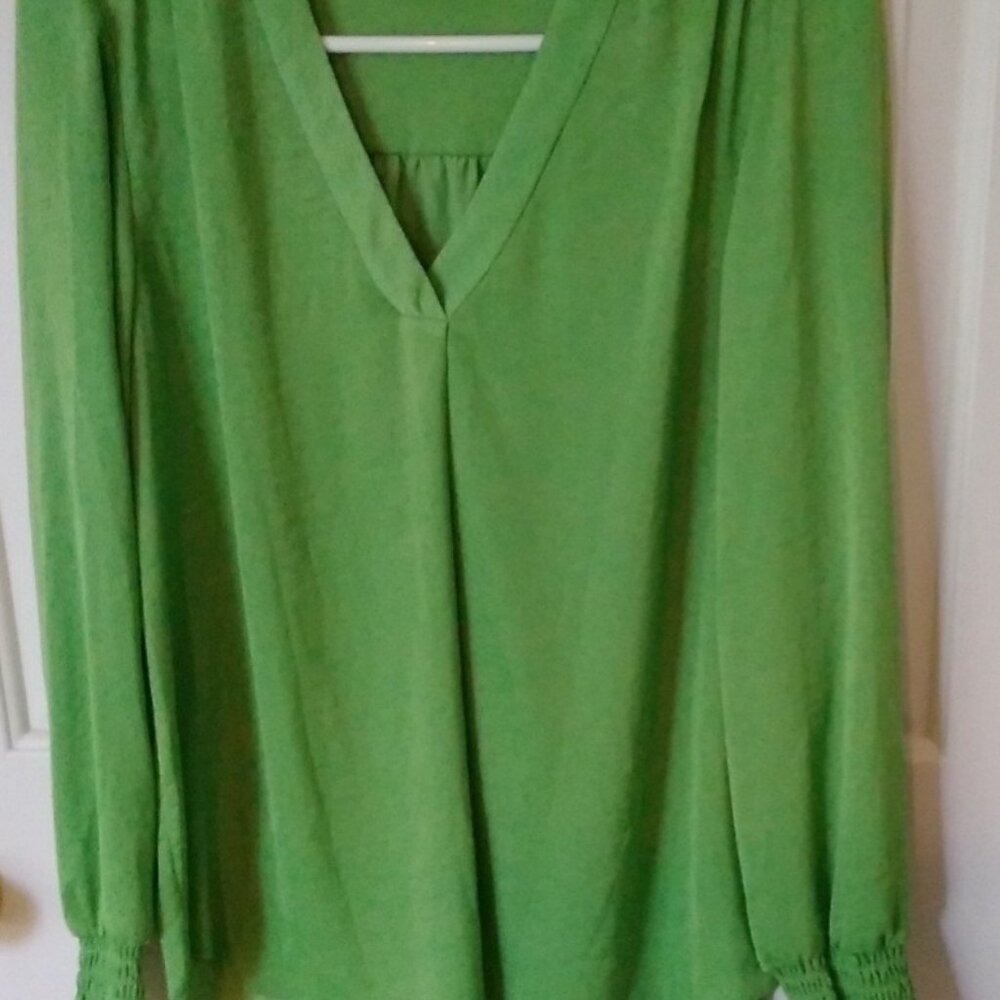 Women's juniors blouse lime green small smocked sleeves nwot